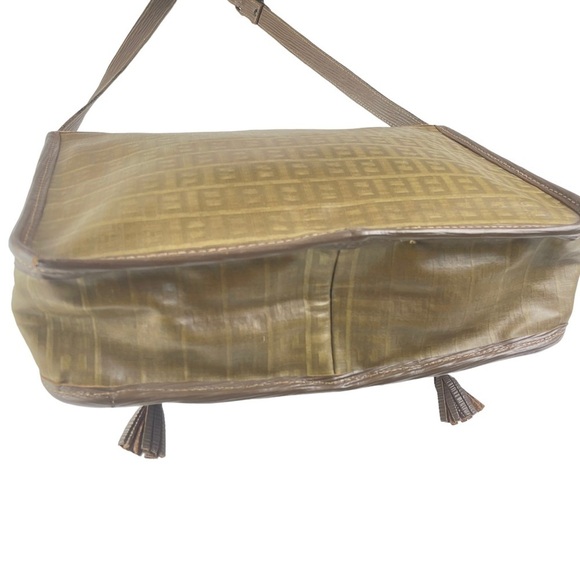 VINTAGE FENDI Zucchino Brown Monogram Coated Canvas Shoulder Messenger Bag - Picture 4 of 15